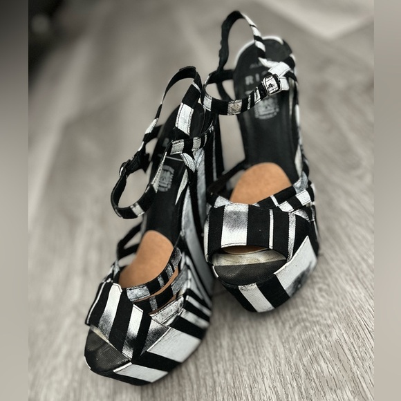 Exclusive Aldo Rise Libertine Wedges - Picture 4 of 7